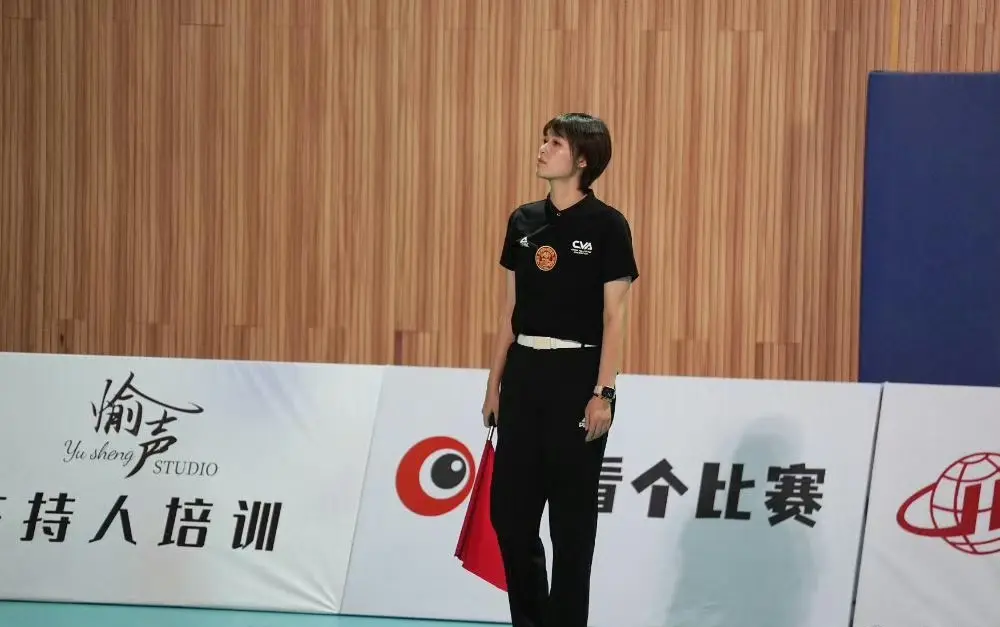 短发又美又